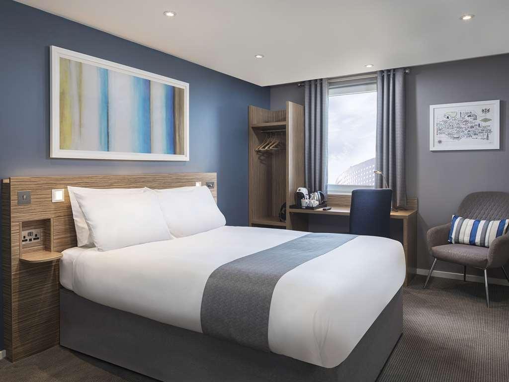 Travelodge Leeds Central Quarto foto