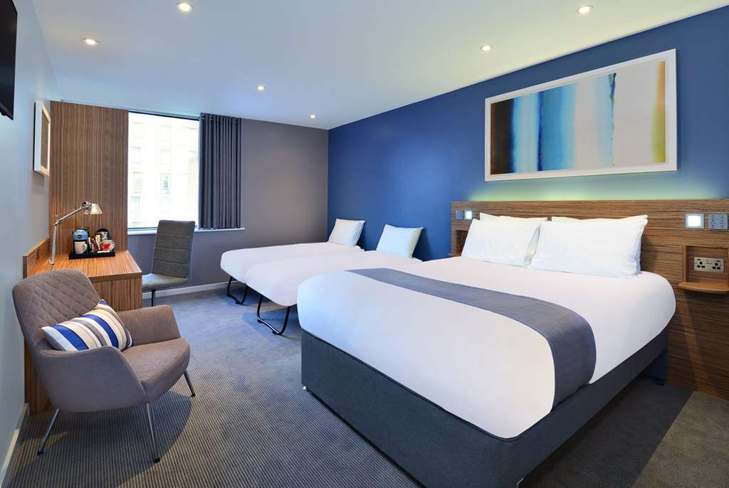 Travelodge Leeds Central Quarto foto