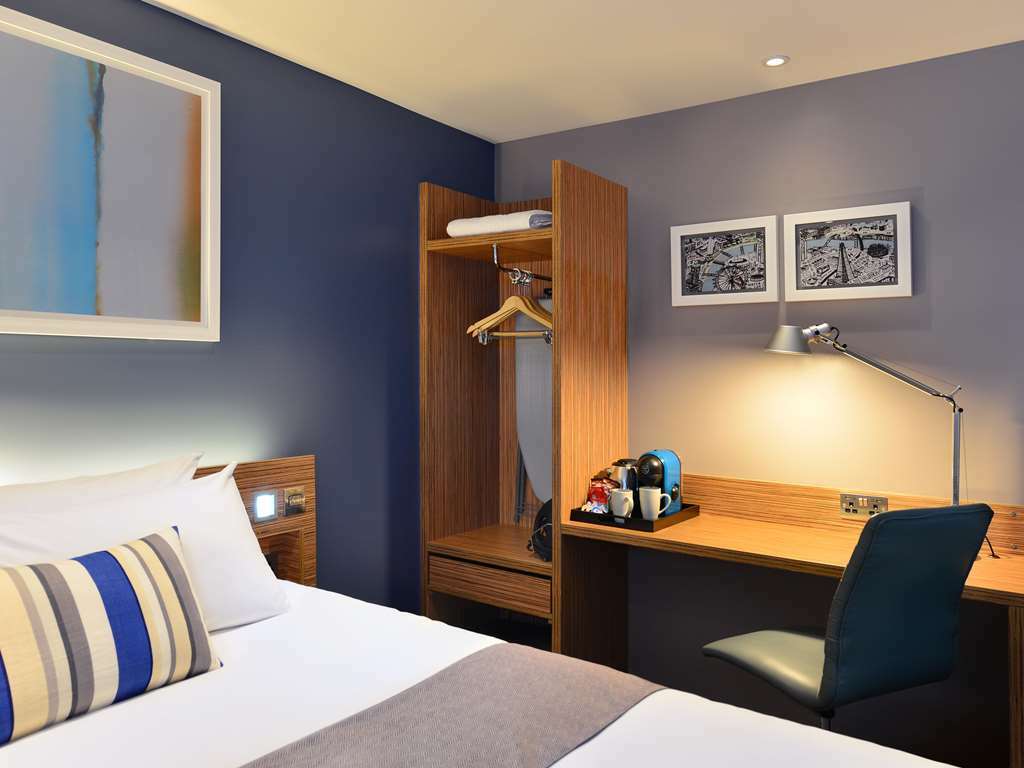 Travelodge Leeds Central Quarto foto